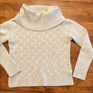 Lord & Taylor 100% Cashmere Sweater EUC